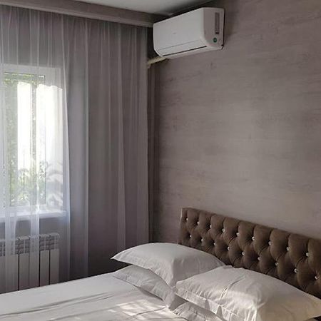 Sapar Budget Hotel Шымкент Экстерьер фото